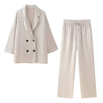 Misty | Mühelos elegant: Chic Jacken- und Hosen-Set
