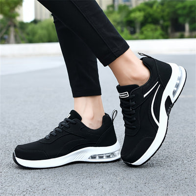 Lässige Turnschuhe für Damen
