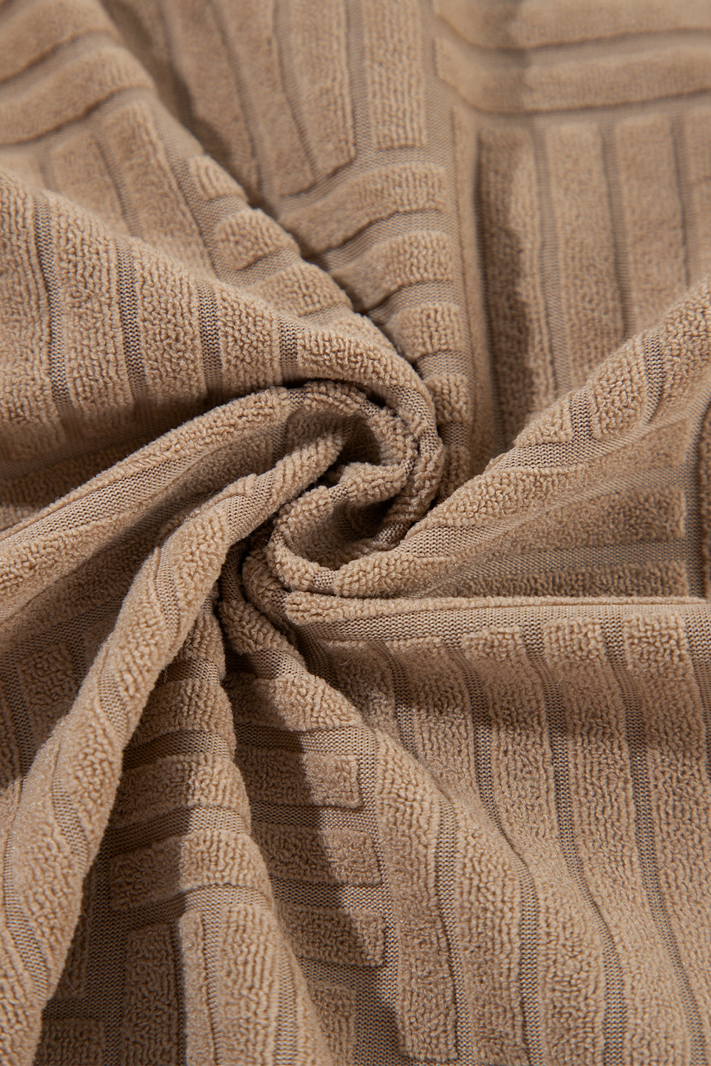 Adela® | Modisches und minimalistisches Winterkleidungsstück