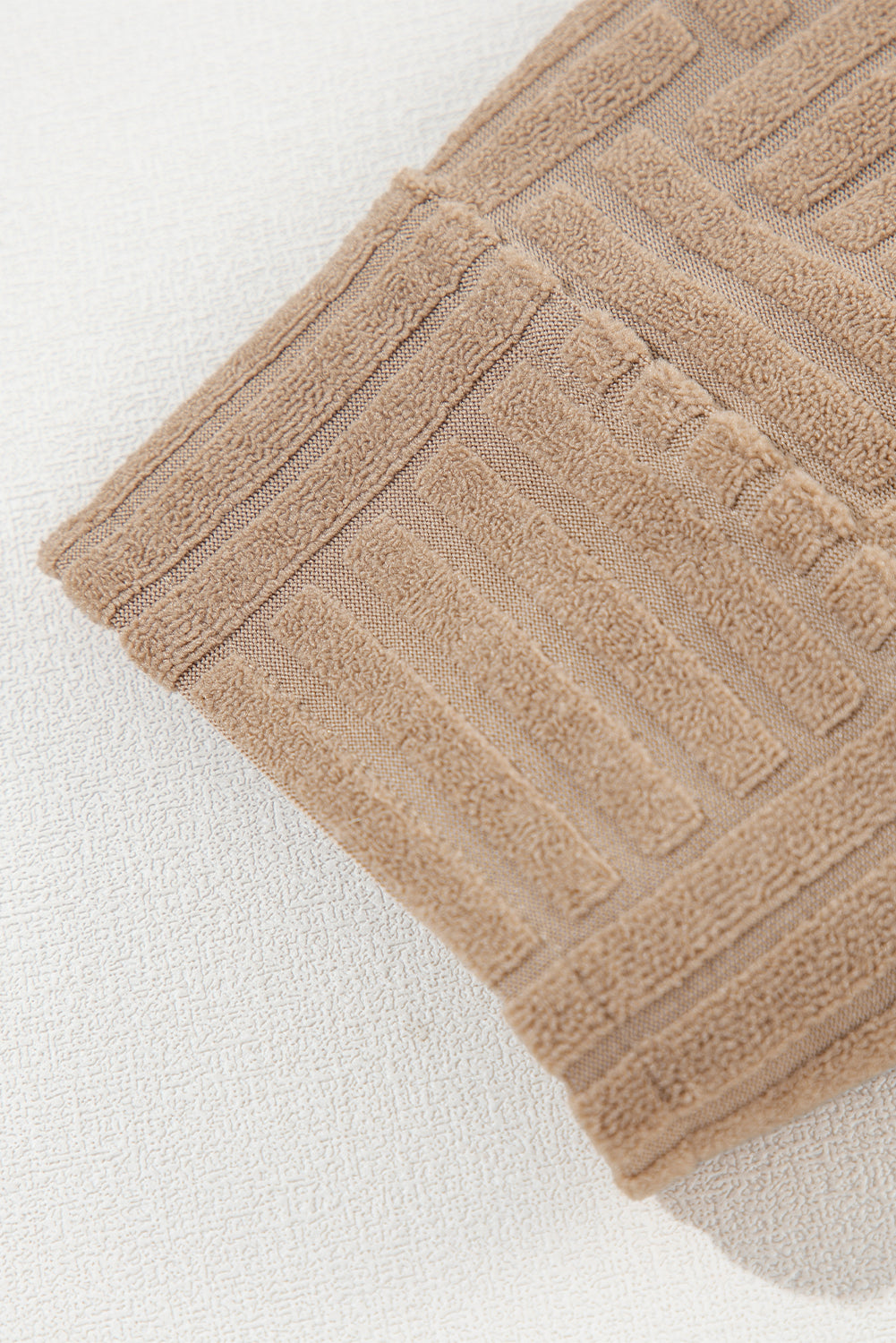 Adela® | Modisches und minimalistisches Winterkleidungsstück