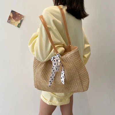 Clara - Geräumige Tasche im Bohème-Chic