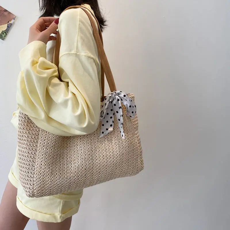 Clara - Geräumige Tasche im Bohème-Chic