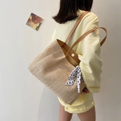 Clara - Geräumige Tasche im Bohème-Chic