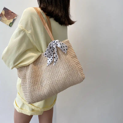 Clara - Geräumige Tasche im Bohème-Chic