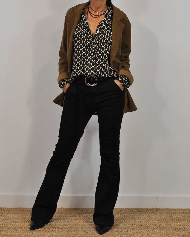 Jacqueline® | Lässiges Midi-Shirt mit V-Ausschnitt