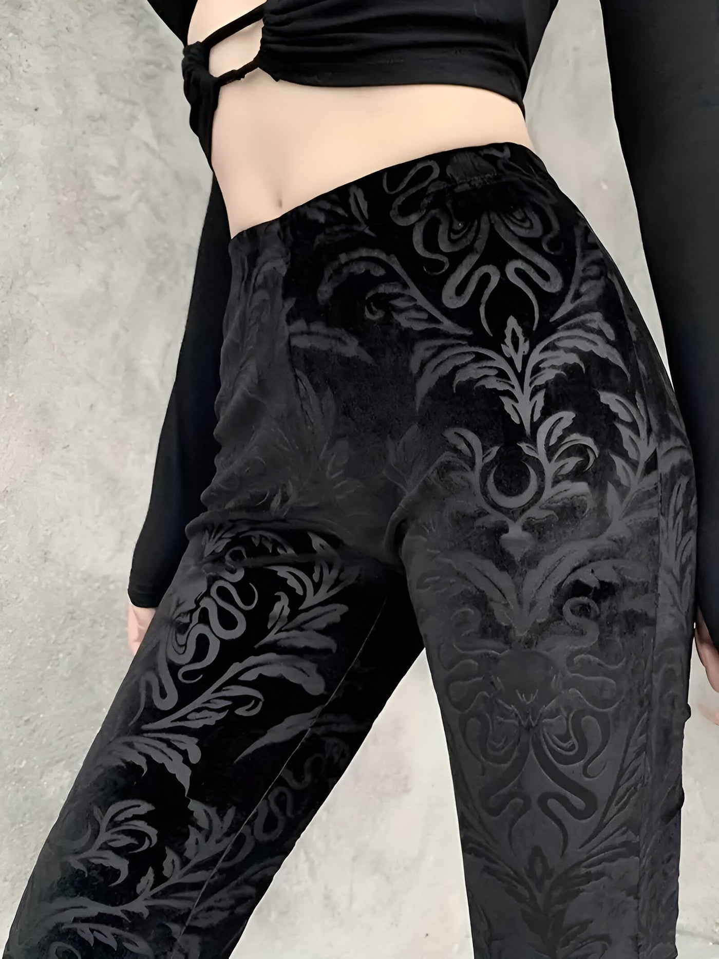 Bianca | Elegante Gothic Floral Schlaghosen