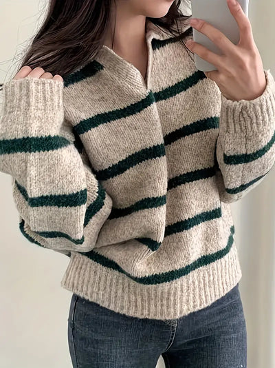 Reese - Mühelose Eleganz Gestreifter V-Ausschnitt Strickpullover