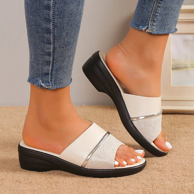 Indra - Bequeme und Glitzernde Sandalen