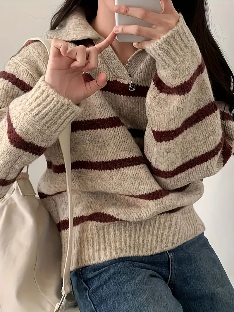 Reese - Mühelose Eleganz Gestreifter V-Ausschnitt Strickpullover