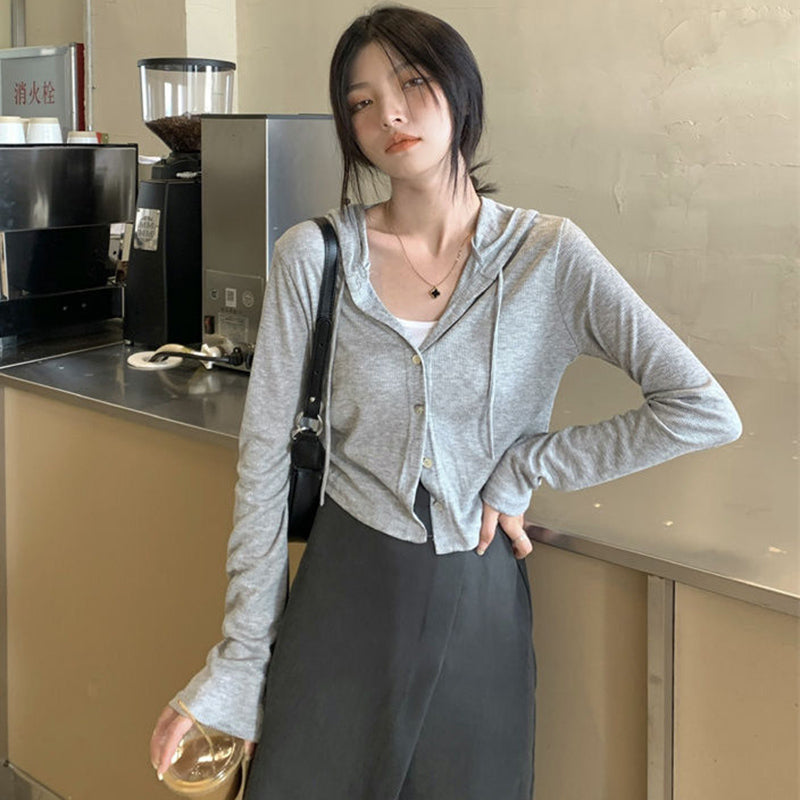 Alix | Gemütliche graue Strickjacke mit Kapuze