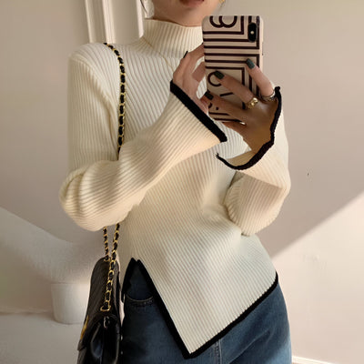 Désirée | Rollkragenpullover für Frauen mit langen, ausgestellten Ärmeln