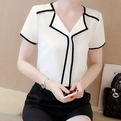 Pia | Elegante Chiffon-Bluse mit Knopfleiste