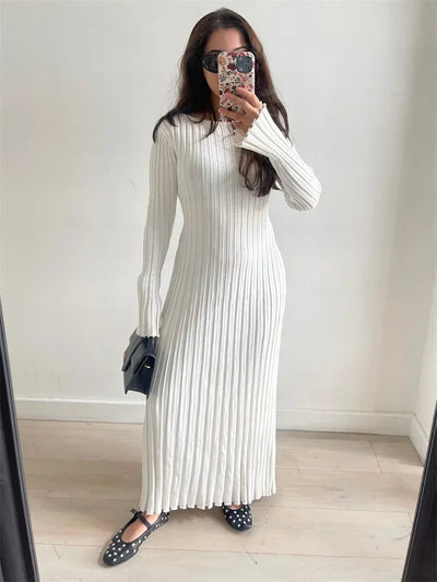 Mireya® | Gestricktes Maxikleid mit Schnürung