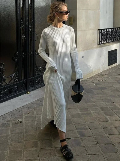 Mireya® | Gestricktes Maxikleid mit Schnürung