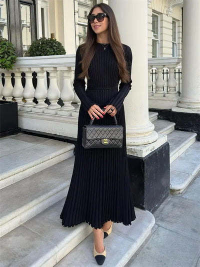 Mireya® | Gestricktes Maxikleid mit Schnürung