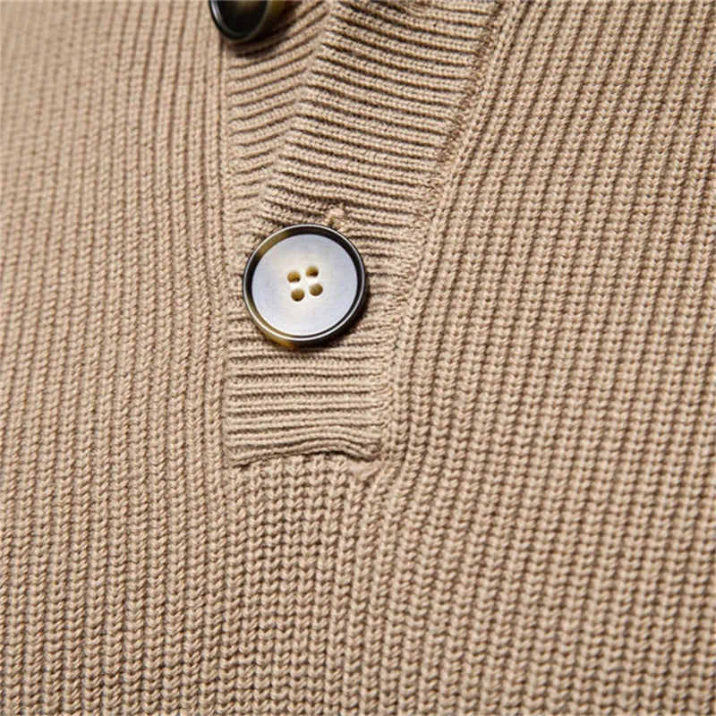 Strickpullover mit Knöpfen für Herren