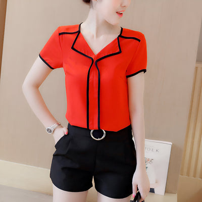 Pia | Elegante Chiffon-Bluse mit Knopfleiste