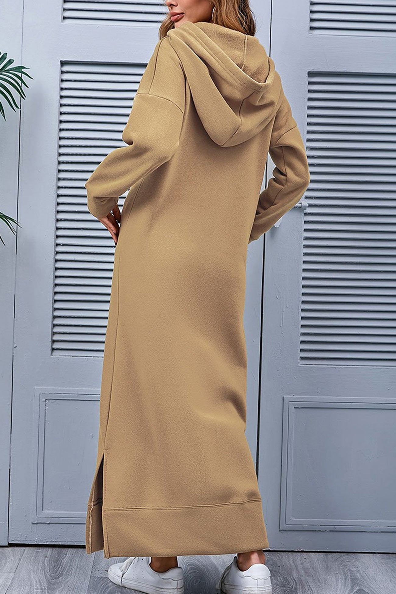Hoodie Kleid mit seitlichen Schlitzen Caitlyn