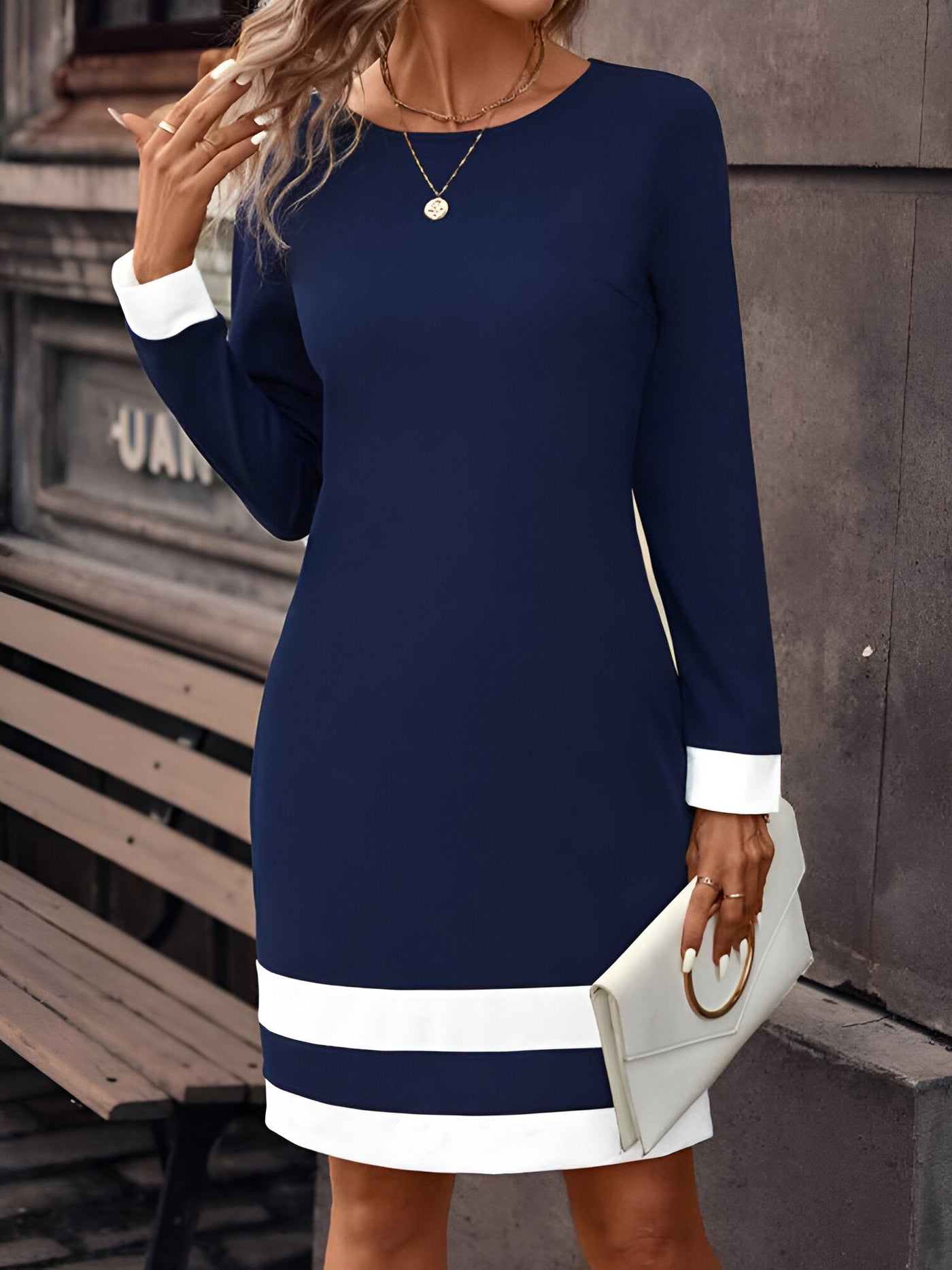 Apollonia | Lässiges Strick-Midi-Kleid mit Rundhalsausschnitt, Schlitz & Langärmeln