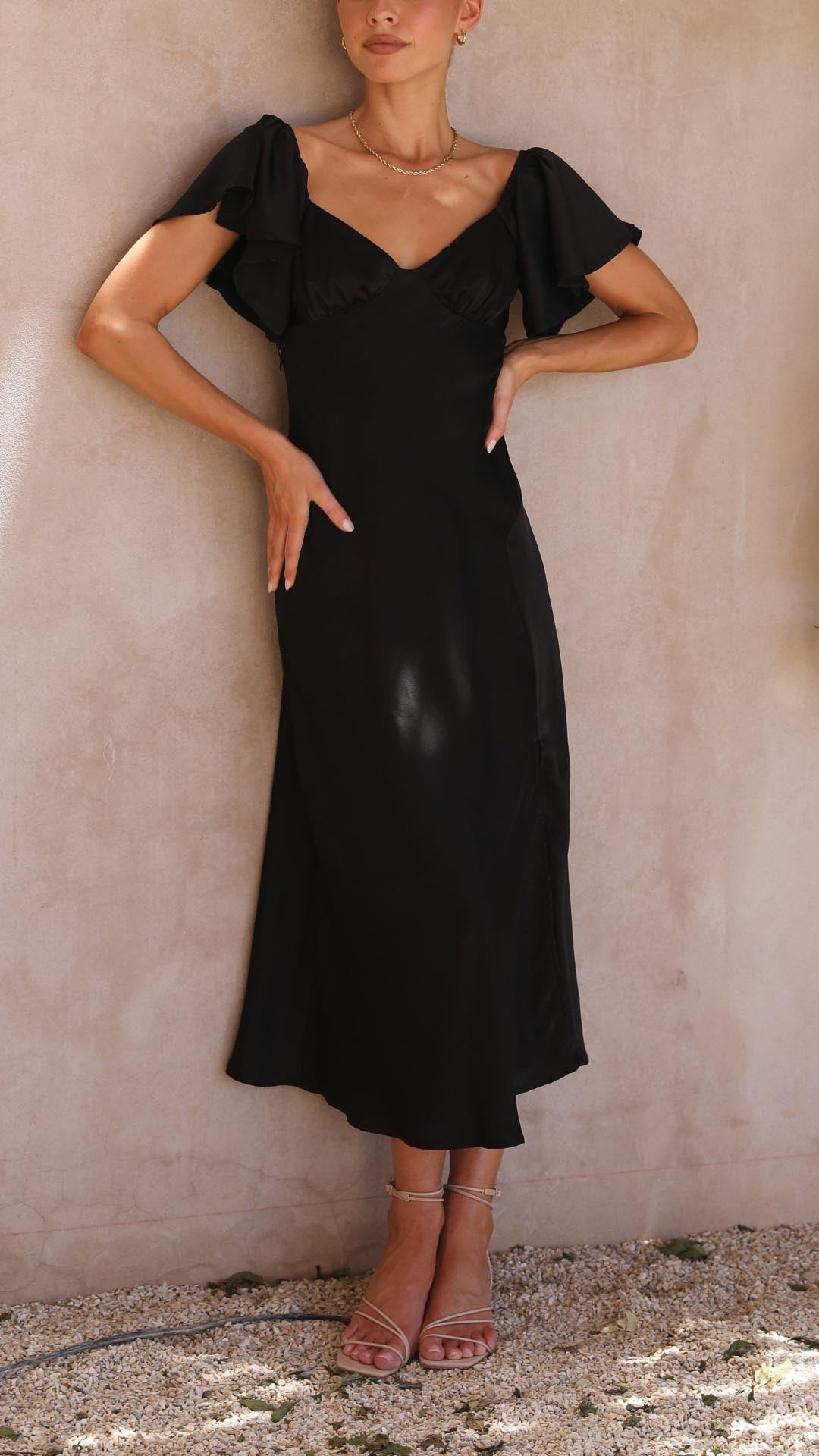 Nalani - Schulterfreies Maxikleid mit Schmetterlingsärmeln