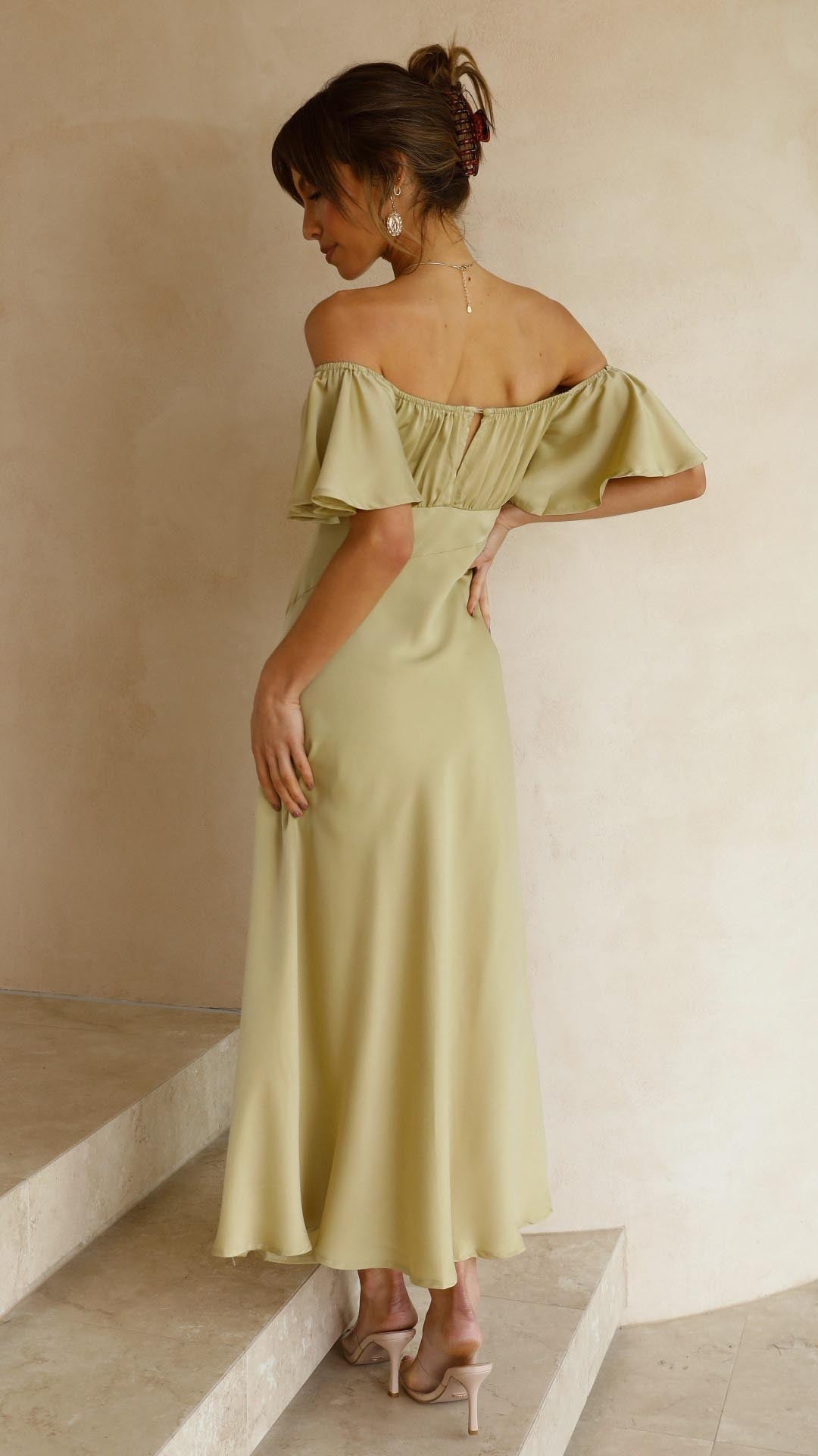 Nalani - Schulterfreies Maxikleid mit Schmetterlingsärmeln