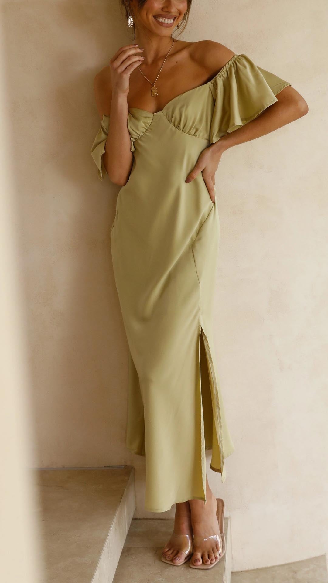 Nalani - Schulterfreies Maxikleid mit Schmetterlingsärmeln