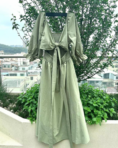 OPHELIA - Französisches Kleid mit Rüschenärmeln