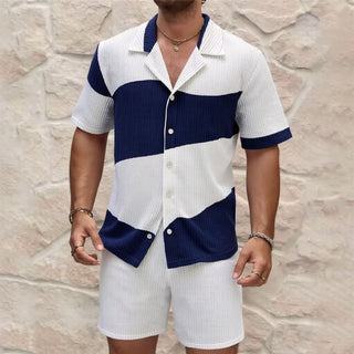 Blau mit Weiß