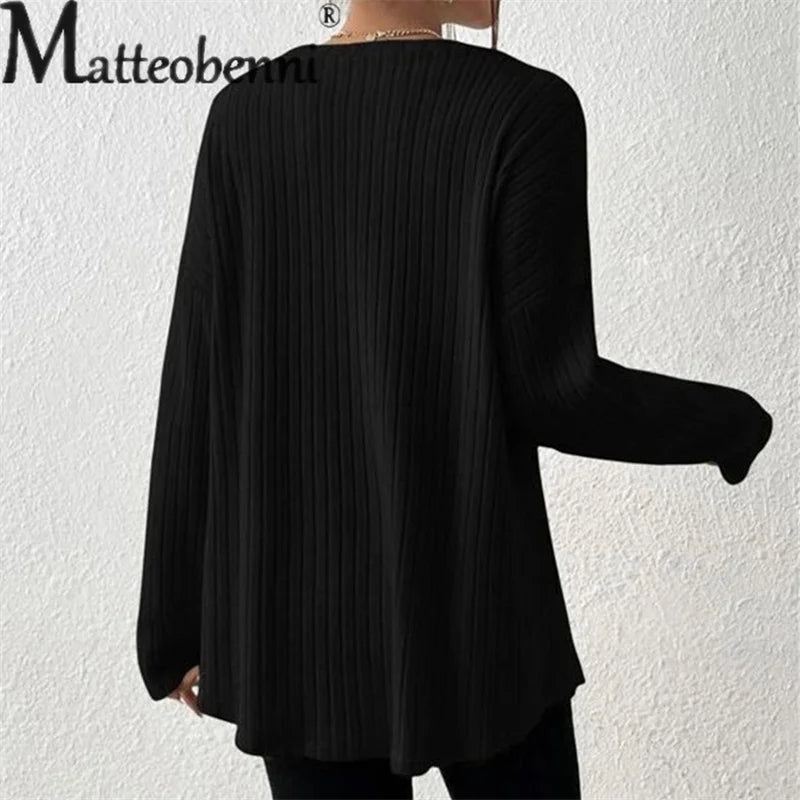 Matteobenni | Eleganter Pullover mit Grubenstreifen für Frauen