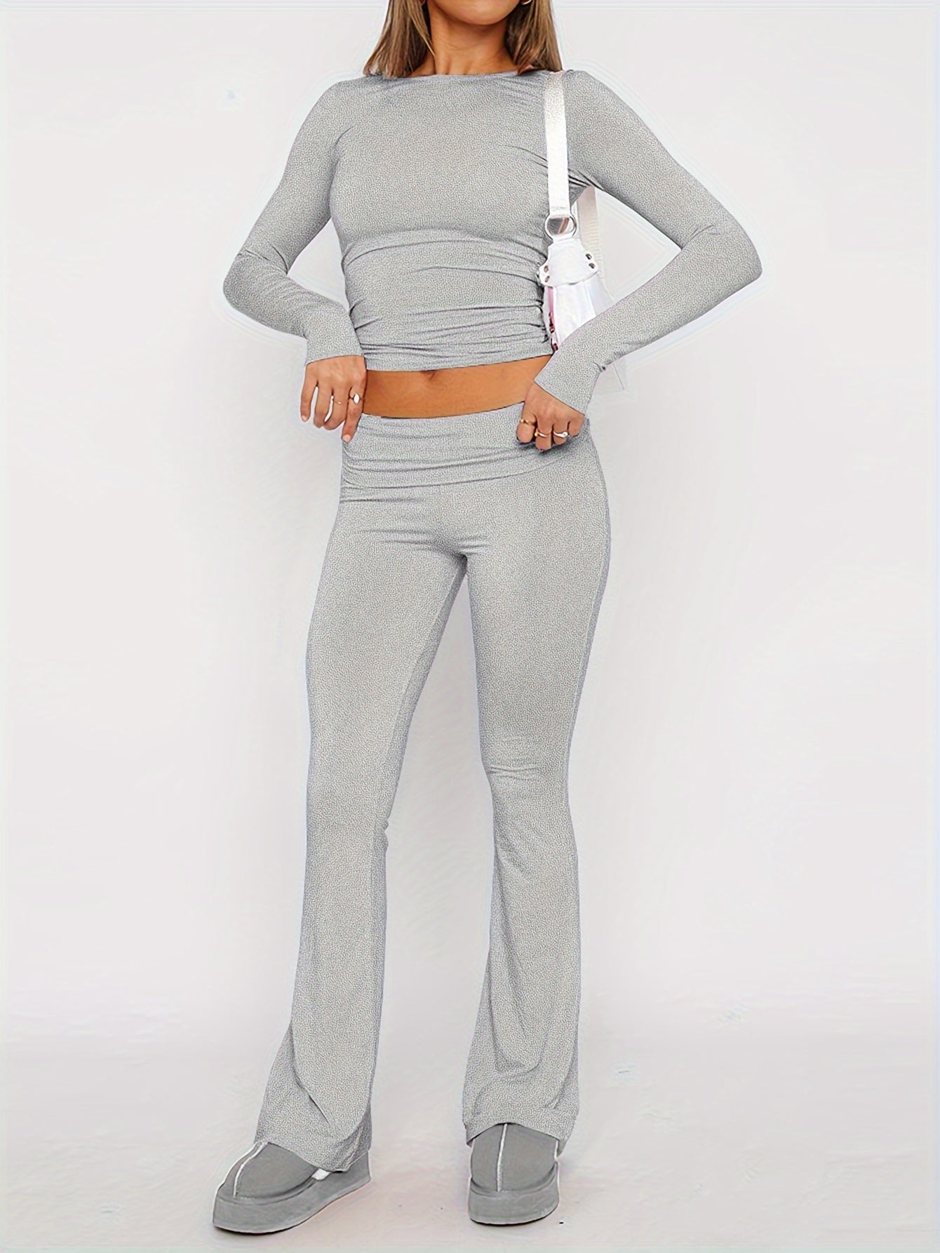 Elena® | Slim-Fit-Lounge-Set mit bauchfreiem Top und Schlaghose