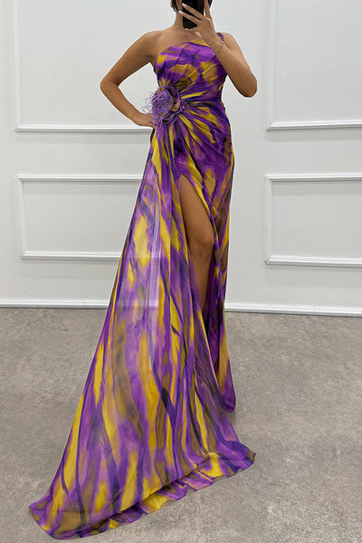 Claudia - Schulterfreies Maxikleid mit Aquarellprint, Federrosen & Schlitz