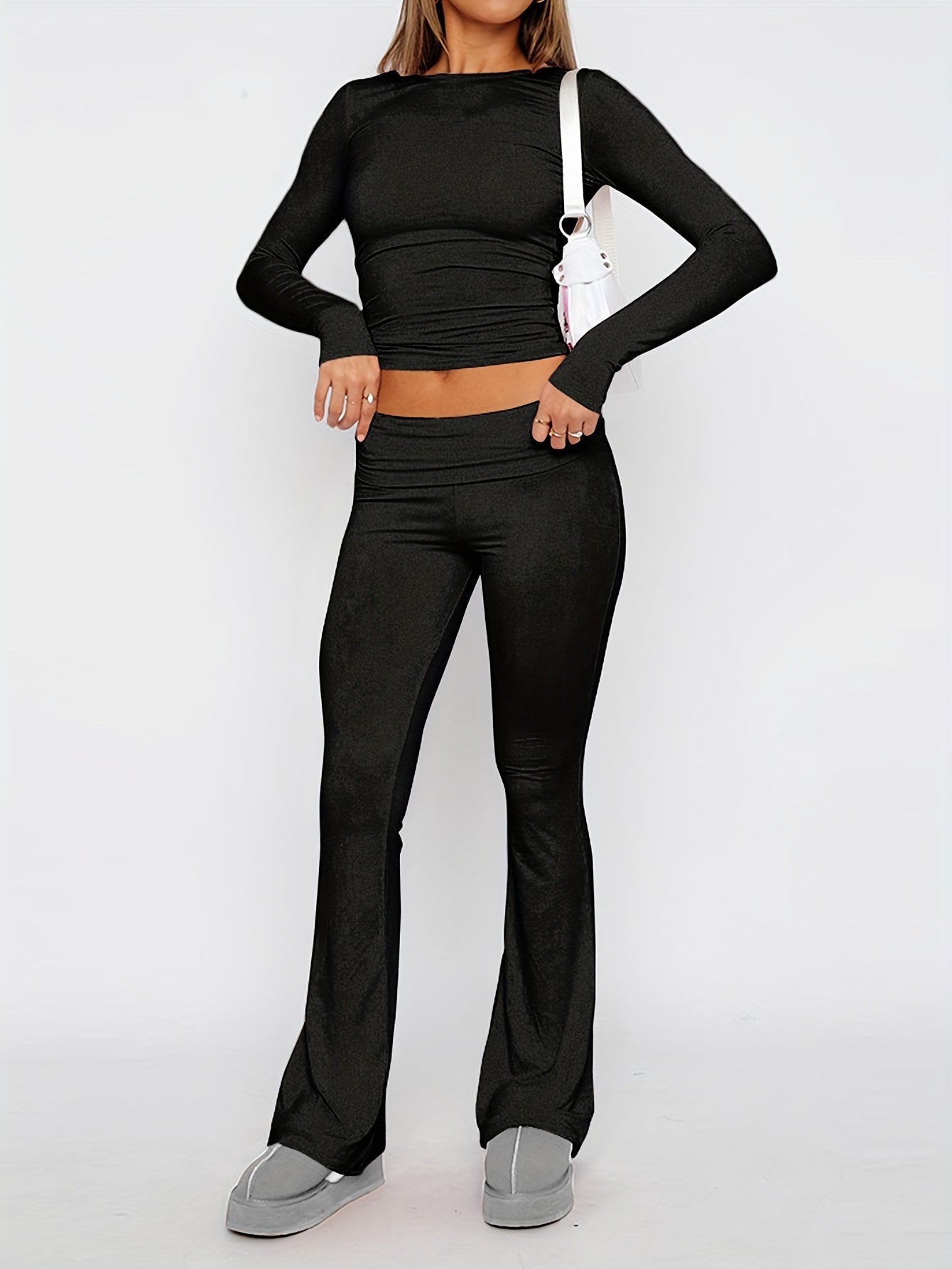 Elena® | Slim-Fit-Lounge-Set mit bauchfreiem Top und Schlaghose