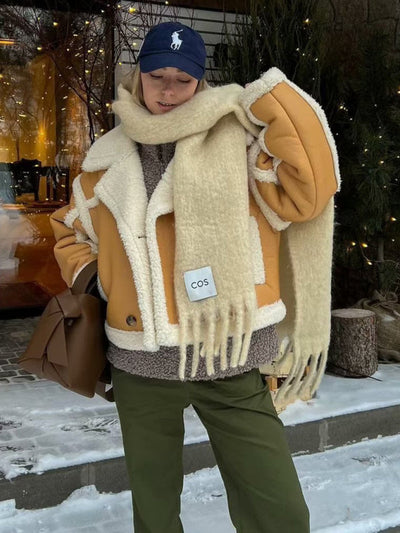 Baur Modehaus | Modisch Damen-Pilotjacke mit Lammfellimitat und Kontrastnähten