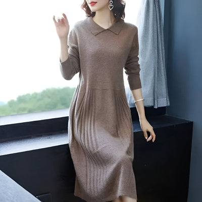 Elfriede | Mühelose Eleganz in einem gestrickten Maxikleid