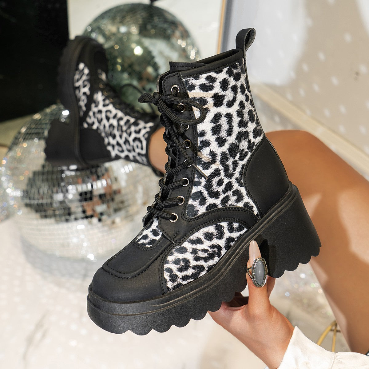 Dallas | Auffällige Leopardenprint-Stiefel