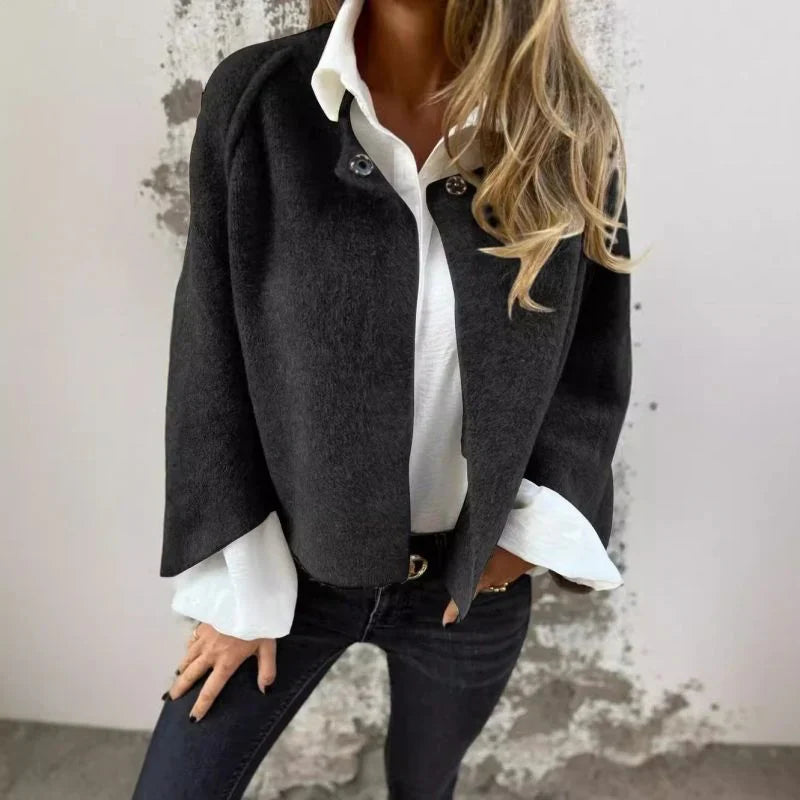 Ozzy | Elegante mittelgroße Jacke für Frauen