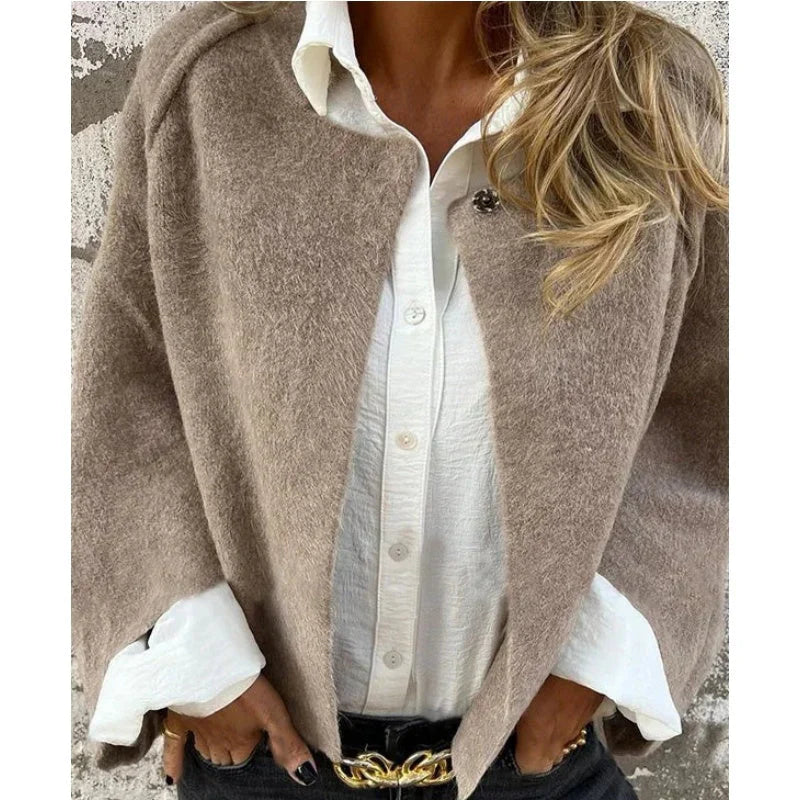 Ozzy | Elegante mittelgroße Jacke für Frauen